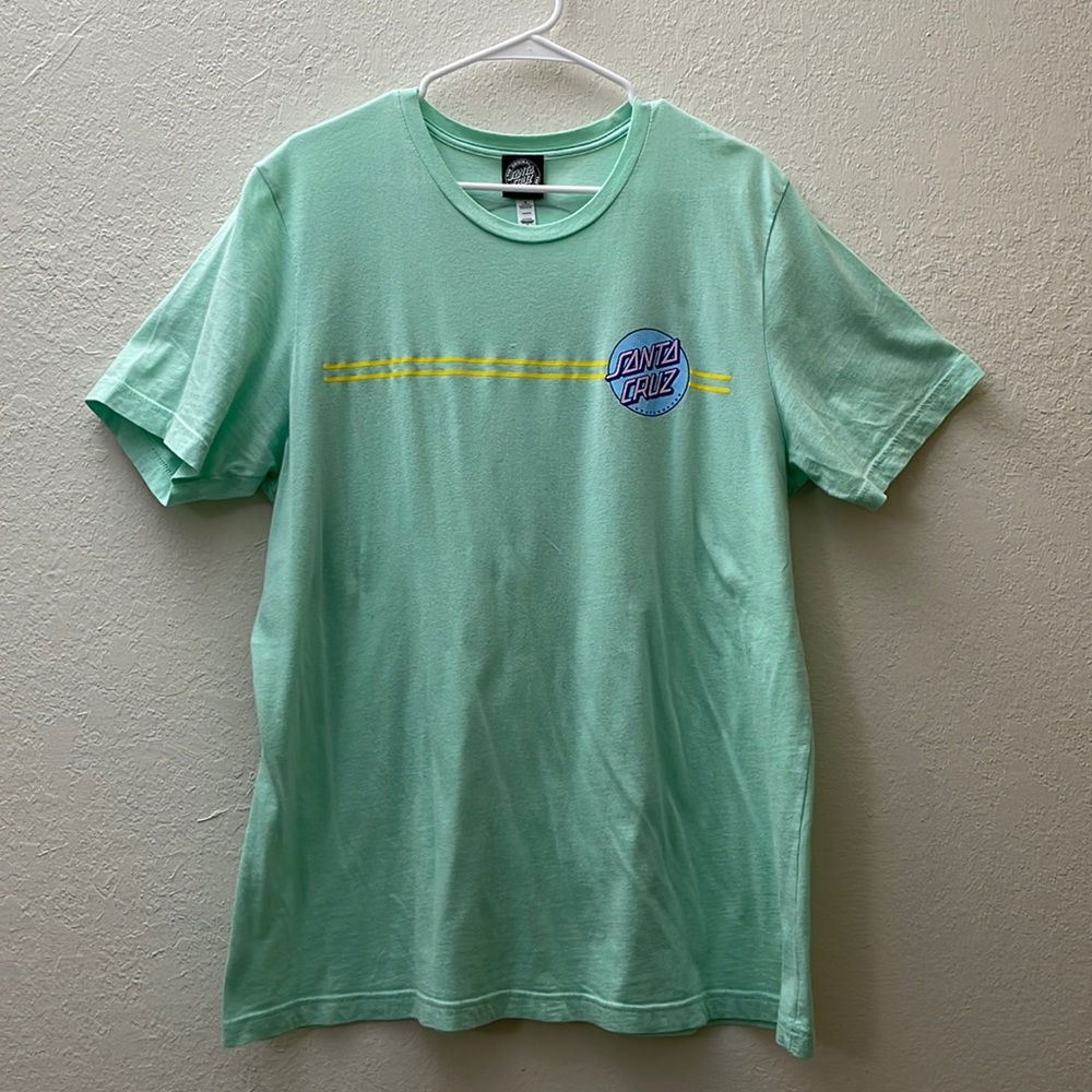 NWOT Santa Cruz Graphic Tee